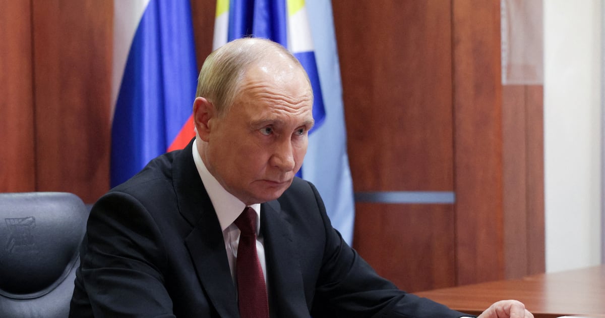 Putin’s proposal to end Ukraine war includes land transfers, easing sanctions and more, sources say – The Irish Times