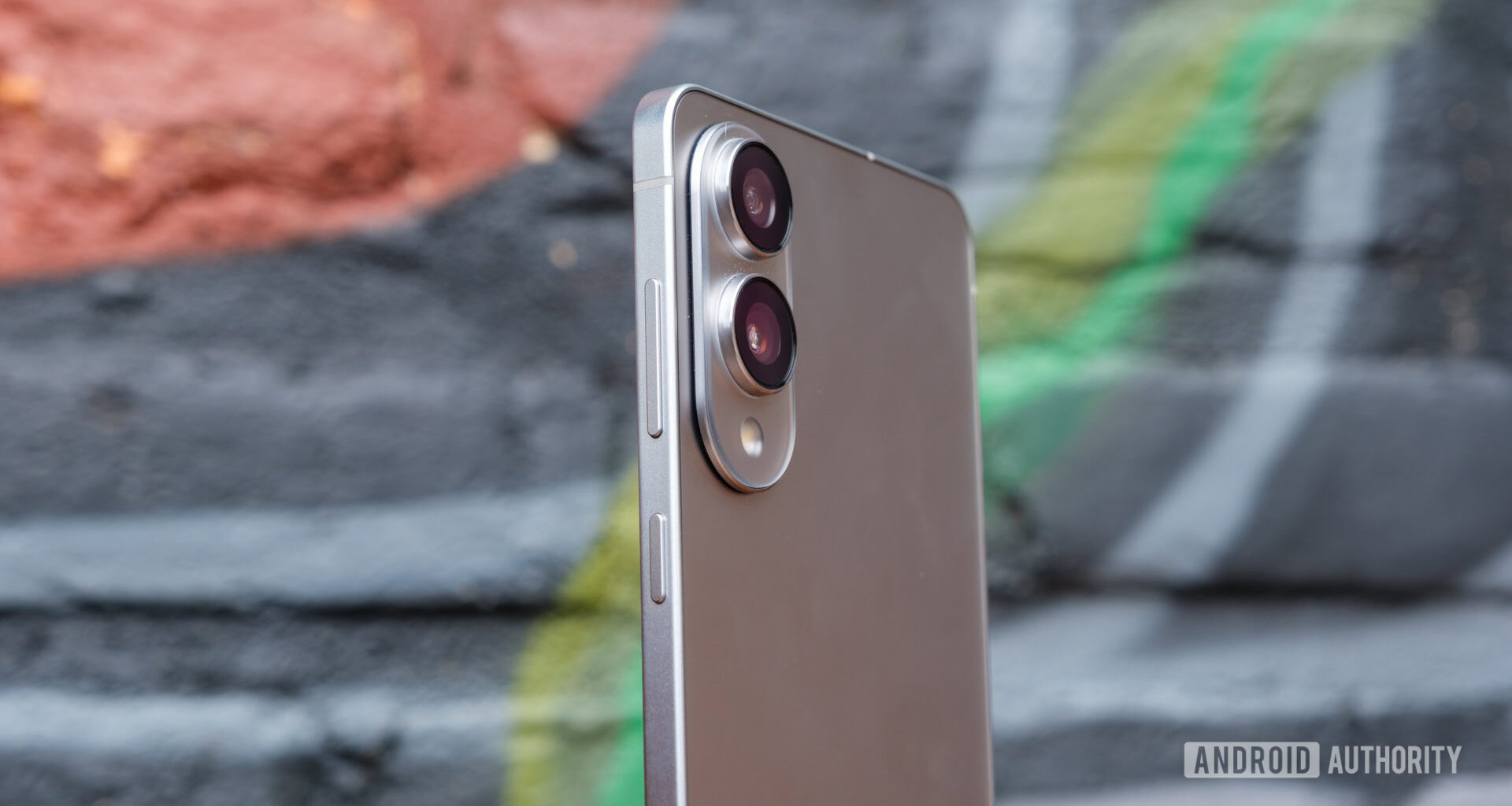 Samsung Galaxy S25 Edge thickness