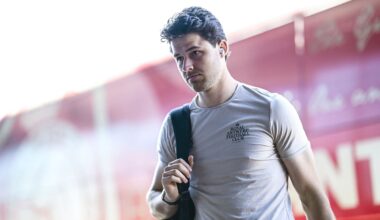 Lammens to Man Utd transfer twist as Royal Antwerp make key decision - standard.co.uk