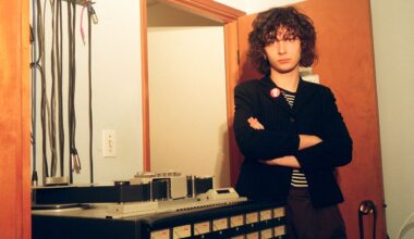 Sharp Pins Announces New Album, Shares Video for New Song “(I Wanna) Be Your Girl”: Watch