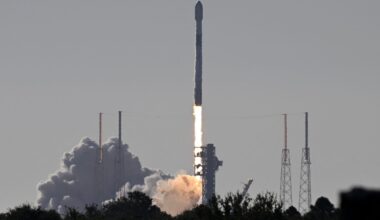 SpaceX launches 28 Starlink satellites from Florida