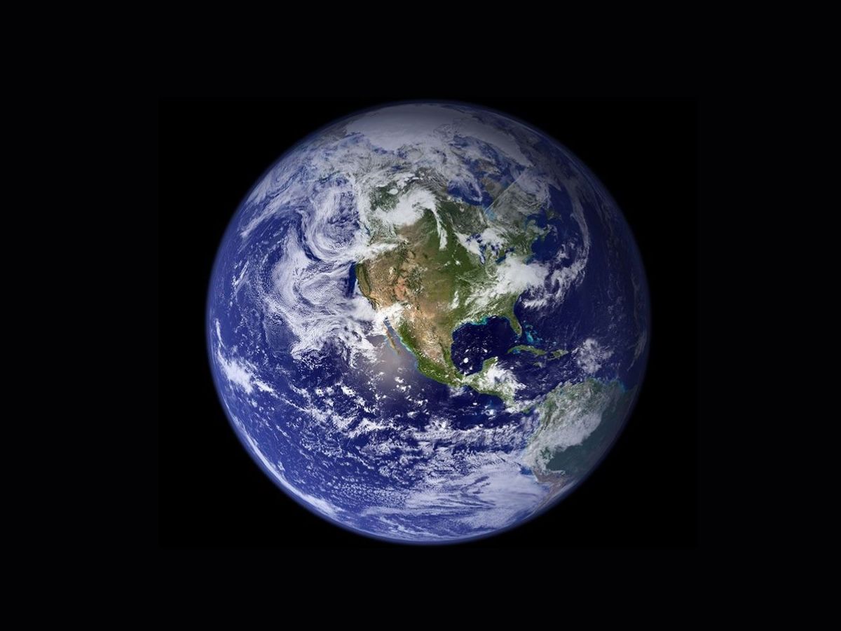 NASA's Psyche captures images of Earth and the Moon from 180 million miles away