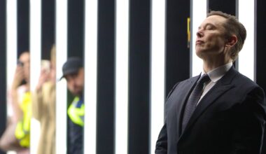Tesla refuses Dublin customer €500 referral discount despite assurances – The Irish Times