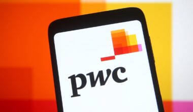 PwC keeps tight rein on Irish staff’s office attendance – The Irish Times