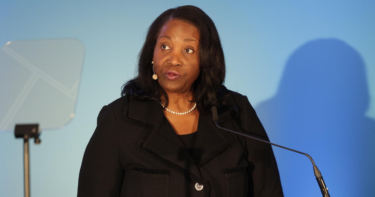 US long-term debt sells off after Trump’s attempted firing of Fed governor – The Irish Times