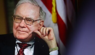 Warren Buffett’s Tip for the Middle Class: ‘Do Not Save What Is Left After Spending, but Spend What Is Left After Saving'