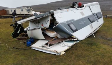 Storm Éowyn cost insurers €301m while fossil fuels remain top power source – The Irish Times
