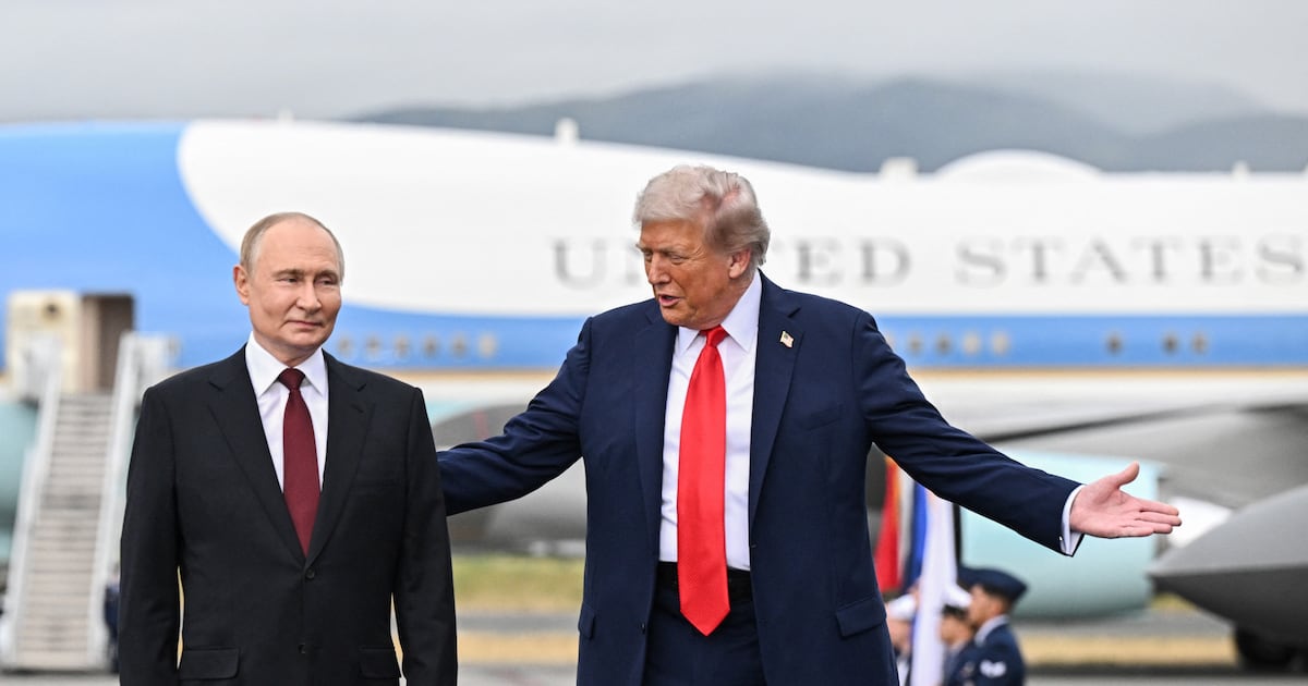 Trump’s red carpet to bring Putin out of international purgatory made for a nauseating charade – The Irish Times