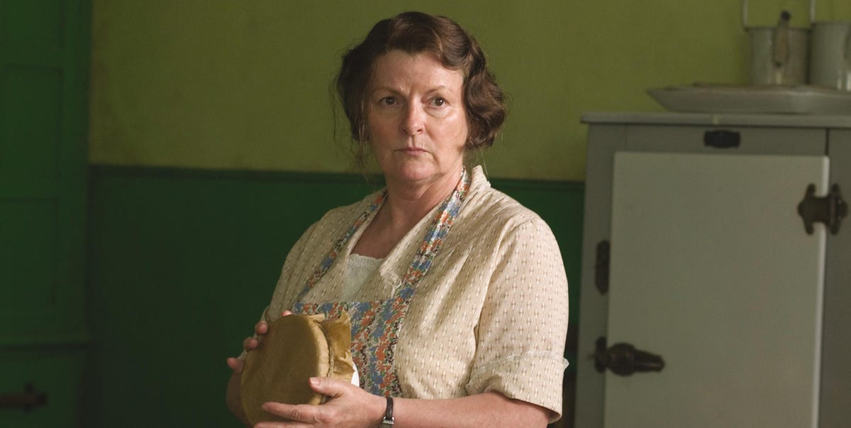 An "absorbing" '30s-set drama with "near-faultless" stacked British cast is on TV tonight