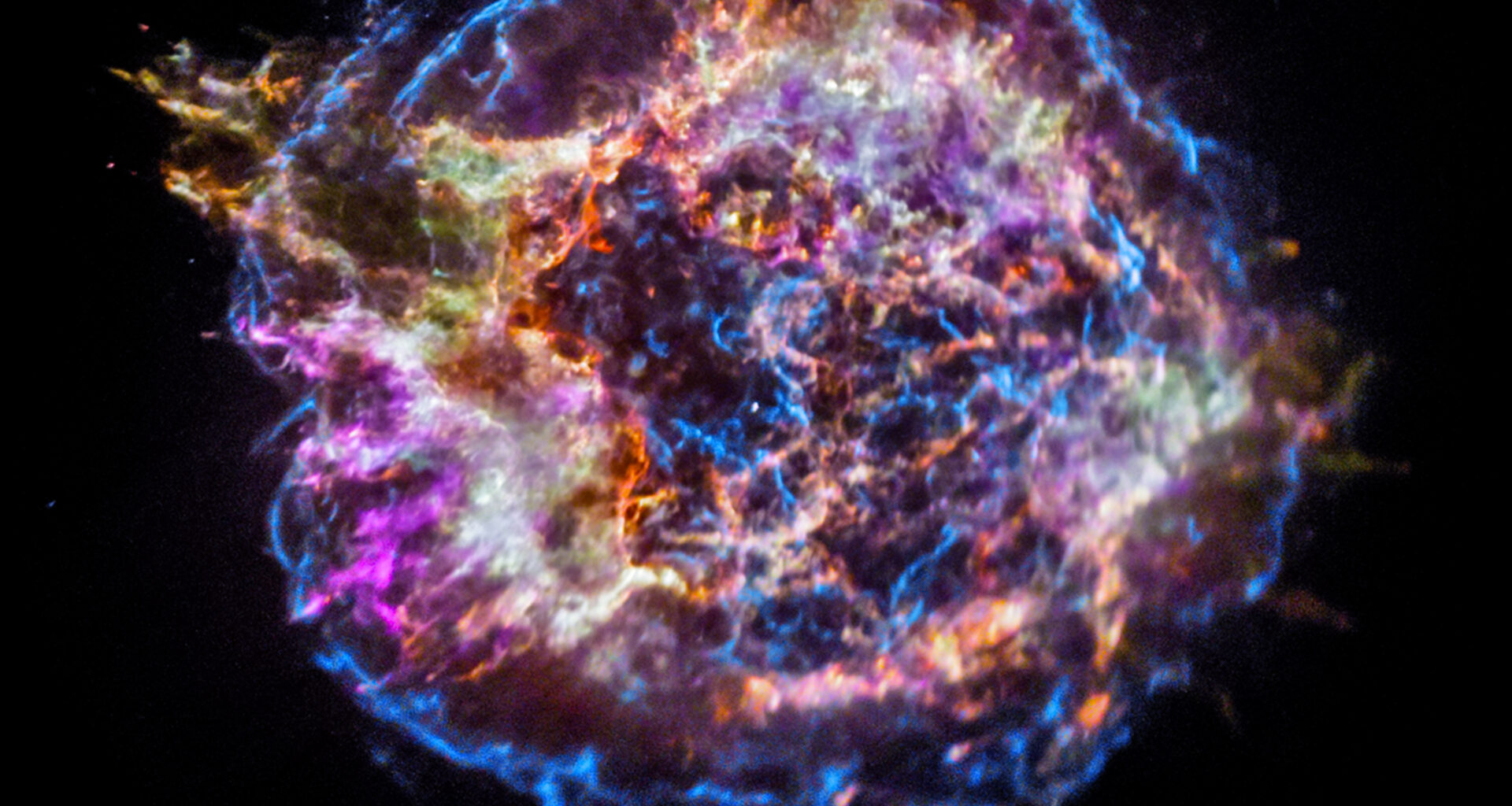 NASA's Chandra Reveals Star's Inner Conflict Before Explosion