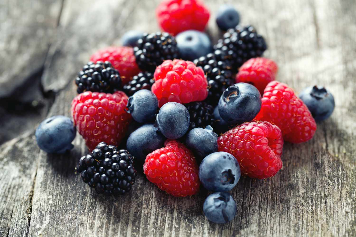 8 Best Berries to Eat for Antioxidants