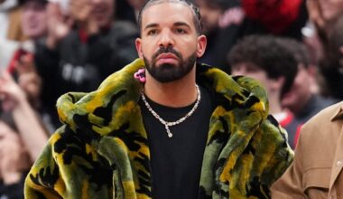Drake Appears to Show Off 2Pac's Death Row Records Chain