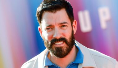Drew Scott & Linda Phan Bring Kids on European Vacation: Video