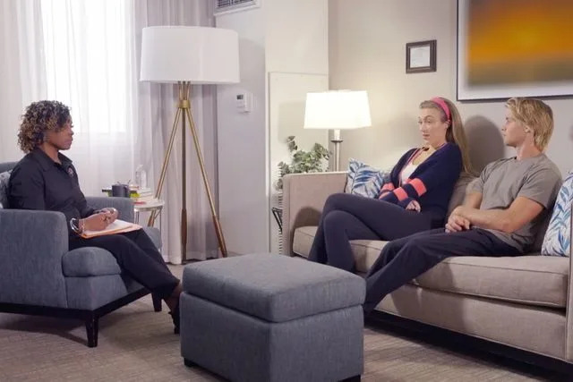 TLC Veronica and Micah in 'Welcome to Plathville' season 7 midseason trailer