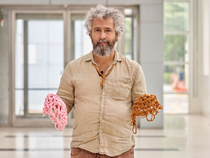 ernesto neto suspends colossal crocheted installation within seoul museum of art