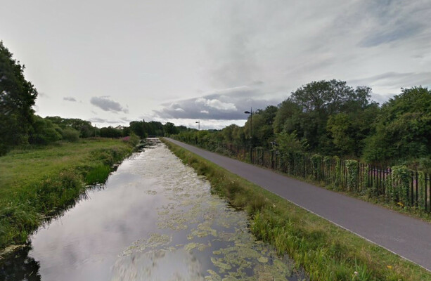 Man (20s) in serious condition after his scrambler bike collided with street light pole - The Journal