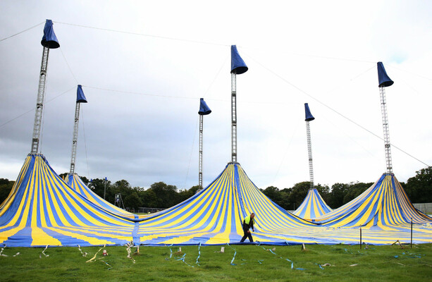 Gardaí investigating social media scammer after hundreds conned by bogus Electric Picnic tickets - The Journal