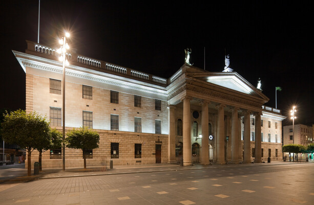 Garda suspended after man (51) dies following interaction with gardaí on Dublin's O'Connell Street - The Journal
