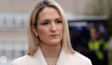 'I don’t want to see' secretaries and caretakers strike before schools reopen, Minister says - The Journal