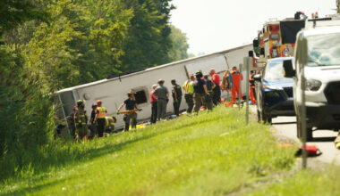 Five people killed after tourist bus crashes in New York state - The Journal