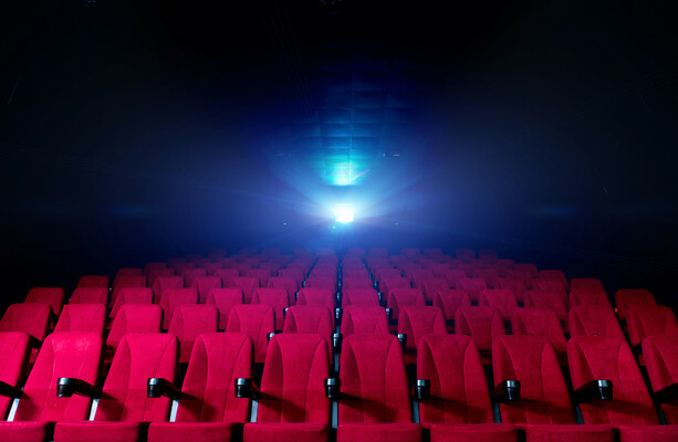 Where's the best spot to sit in a cinema? · TheJournal.ie