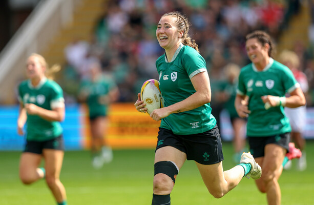 Higgins shines as Ireland launch World Cup campaign with 6-try defeat of Japan