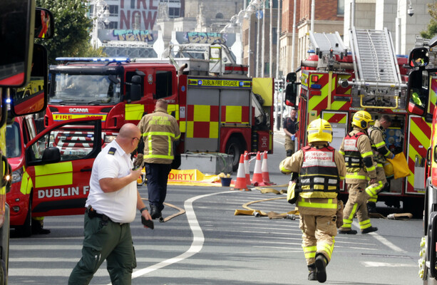 Gardaí seal off North Wall Quay in Dublin as army bomb disposal unit investigate 'suspect' letter - The Journal