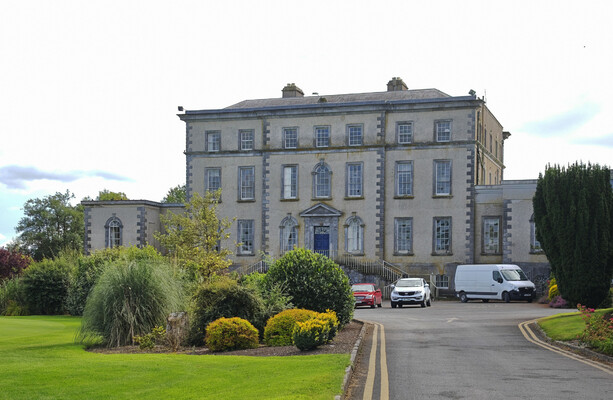 Dundrum House golf course and leisure closing with loss of 48 jobs, but IPAS centre unaffected - The Journal