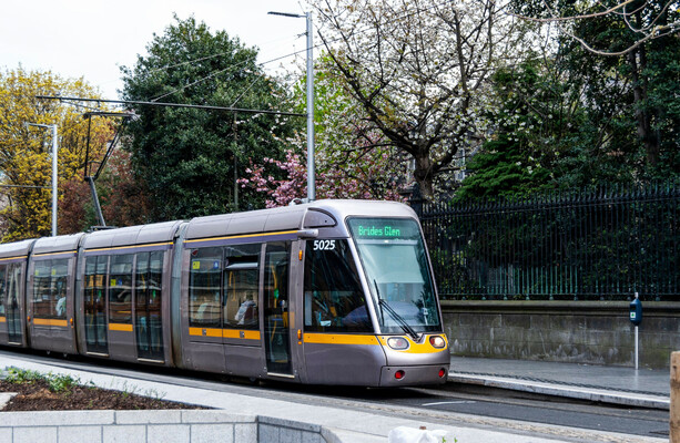 Luas Green and Red lines fully operational again after power outage - The Journal