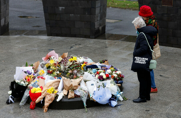 Australian police urge 'heavily armed' gunman to surrender after officers killed - The Journal