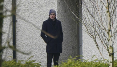 Enoch Burke's former school wants him jailed as he returns to grounds 'posing for selfies', court hears - The Journal