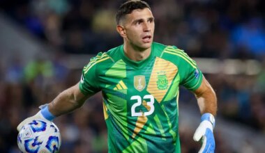 Man United transfer news: Emiliano Martinez absent from Aston Villa squad as goalkeeper 'agrees personal terms' with the Red Devils