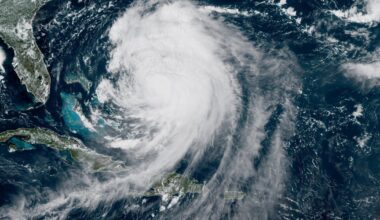 Maps show Hurricane Erin's path with storm projected to move up Atlantic, threaten East Coast with dangerous rip currents