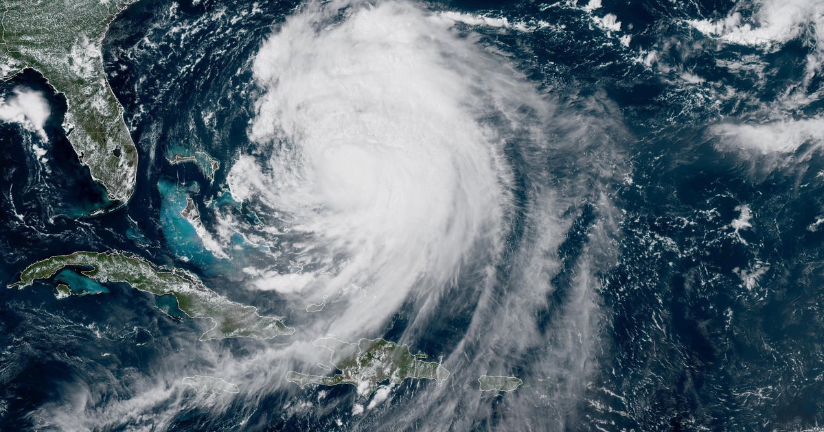 Maps show Hurricane Erin's path with storm projected to move up Atlantic, threaten East Coast with dangerous rip currents