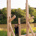 Inhabiting the River Intervention / Erazo Pugliese - Exterior Photography, Wood, Beam