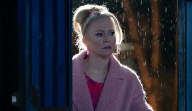 EastEnders stars share heartwarming reunion