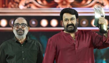 Mohanlal received the Entertainment of the Year award from Sibi Malayil for his outstanding performance in the blockbuster film ‘Thudarum'. Photo: Arun Sreedhar / Manorama