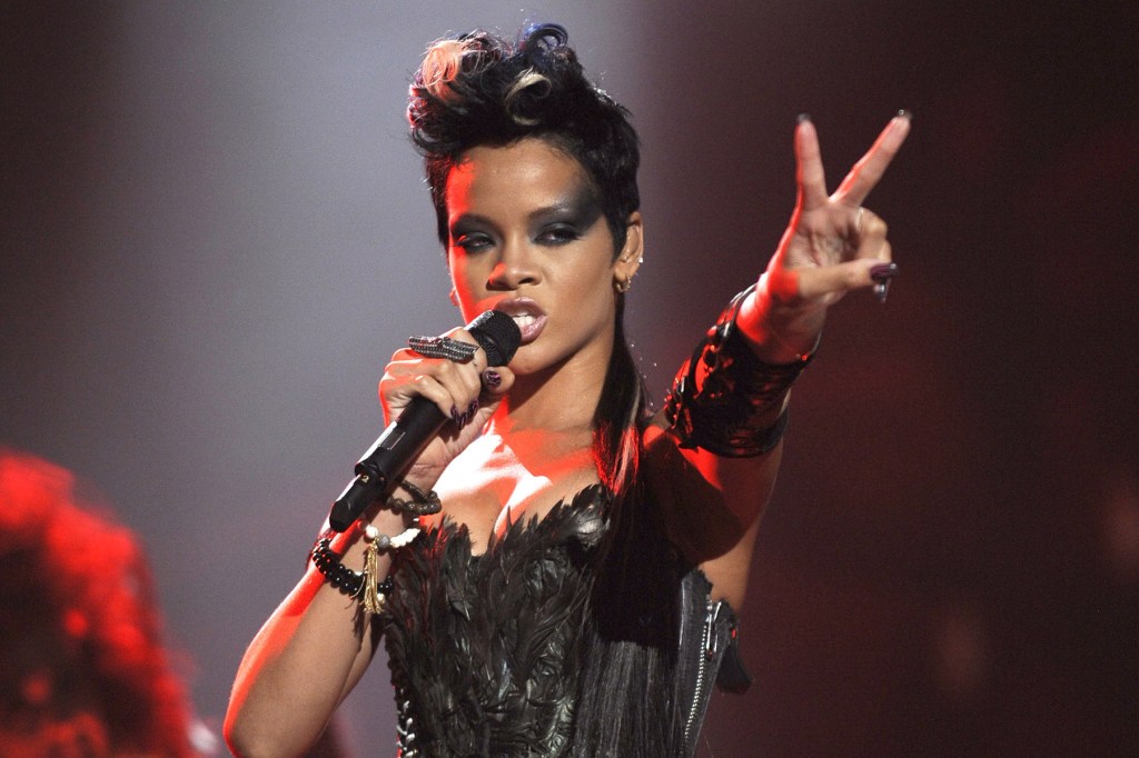 Rihanna's 'Disturbia' Hit No. 1 on the Hot 100 in 2008: Chart Rewind