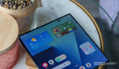 samsung galaxy z fold 7 internal selfie camera