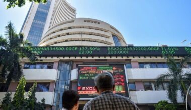 Sensex crashes 600 points: Why is stock market down today?