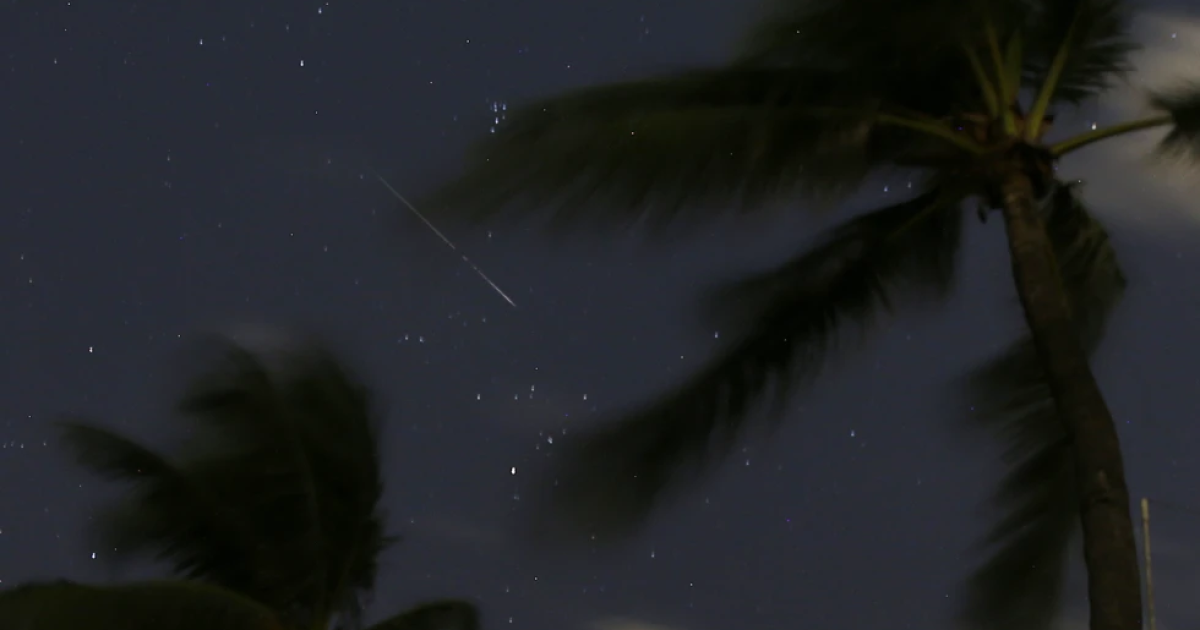 Venus and Jupiter appear close in the sky for summer’s best meteor shower