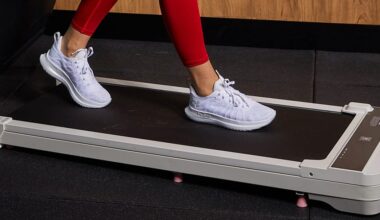 How To Use A Walking Pad, According To Physical Therapists