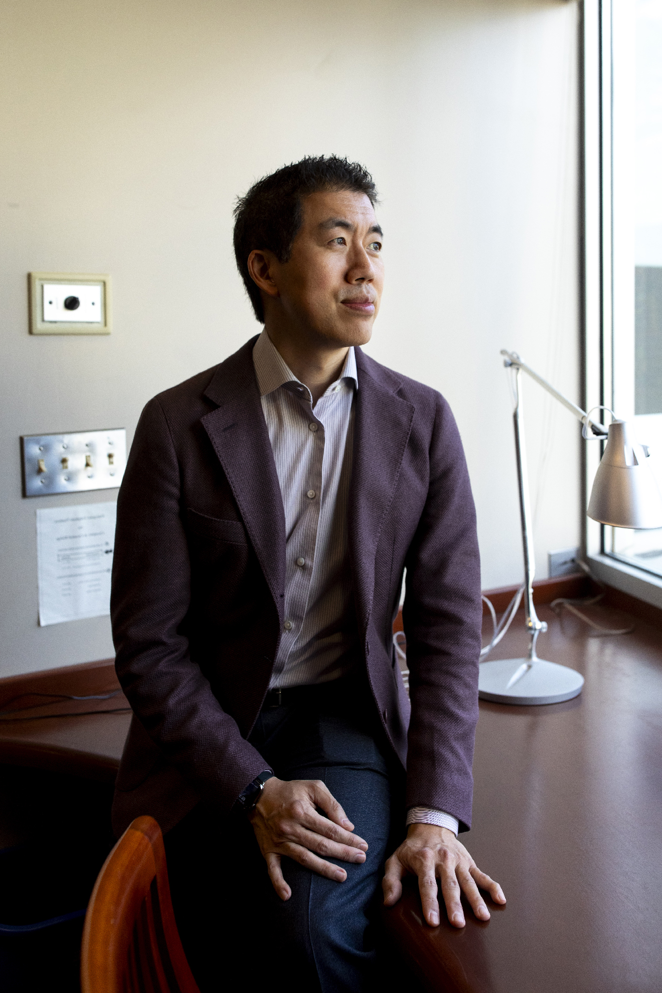 Portrait of David Liu, the Thomas Dudley Cabot Professor of the Natural Sciences and an affiliate of the Broad Institute.