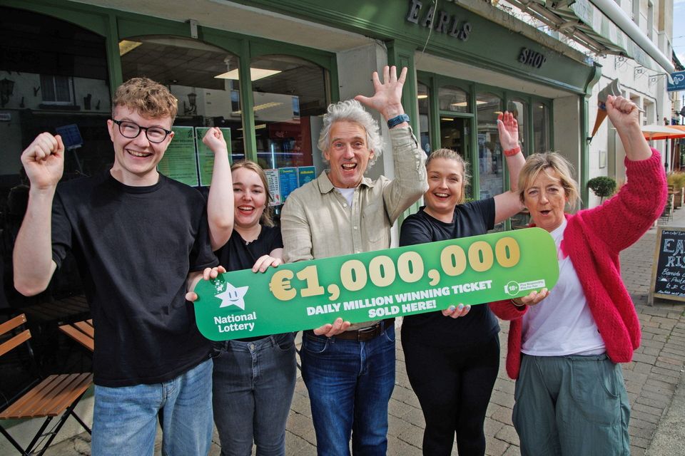 Paul Vambeck and his wife Adrienne, with staff members Tom Byrne, Rebecca Moran and Aisling Redmond, outside Earls in Wicklow town, where the winning National Lottery Daily Millions ticket was sold.
