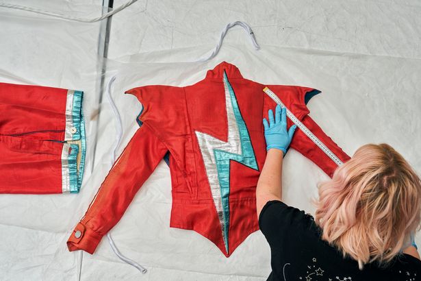 Costume worn by Bowie as Aladdin Sane