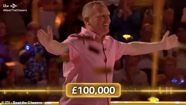 Unfazed by the limited time on the clock, Gavin took Mark up on his offer in a bid to scoop the massive prize pot and proved himself to be a true quizmaster