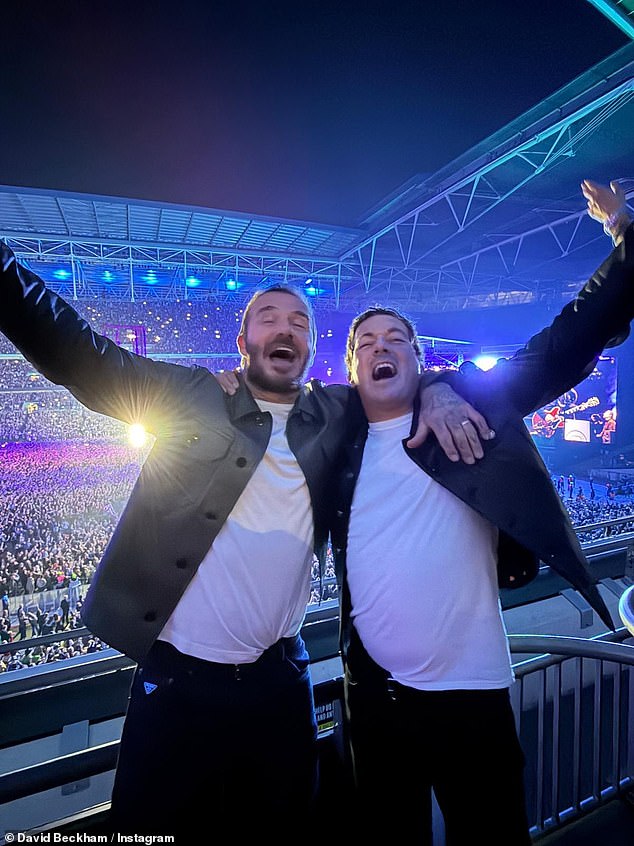 David rocked out with his pal Dave Gardner as they posed in matching looks