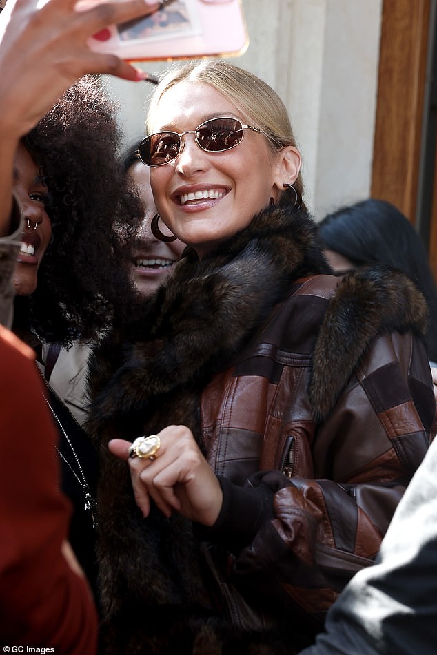 She looked incredible as she made a low-key appearance for the PFW festivities