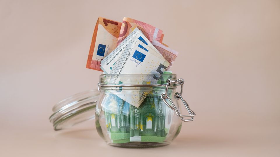 Giving your savings account a specific purpose will make you less likely to dip into it. Photo: Getty