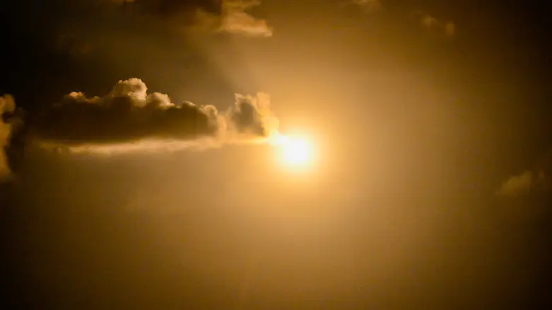 Israel successfully launches Ofek 19 satellite into space